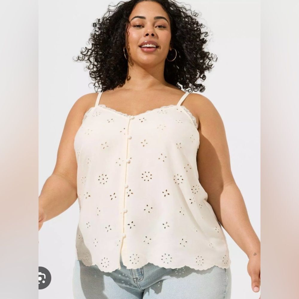 Torrid Eyelet Challis Swing Cami Button-Front Size XL Soft girl